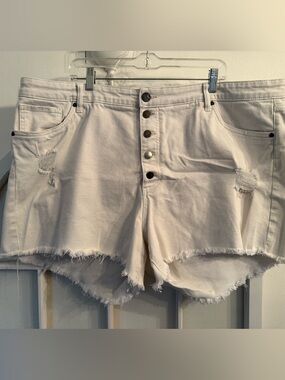 KUT FROM THE KLOTH White Distressed Denim Shorts High Rise Button Fly Raw Hem